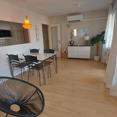 1ª Linea Reformado Y Frente Al Puerto Deportivo Firmamos Contrato Si El Cliente Lo Solicita Aunque Es Necesario Hacer La Reserva Para Poder Comunicarse L'L'Hospitalet de l'Infant Exteriör bild